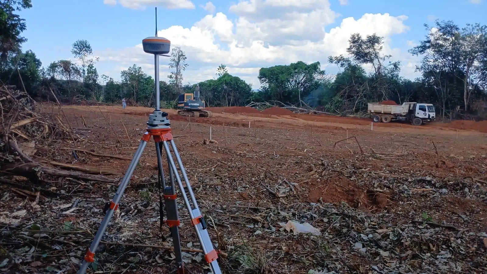 Topografia em Tucumã — Tucumã — registro 02